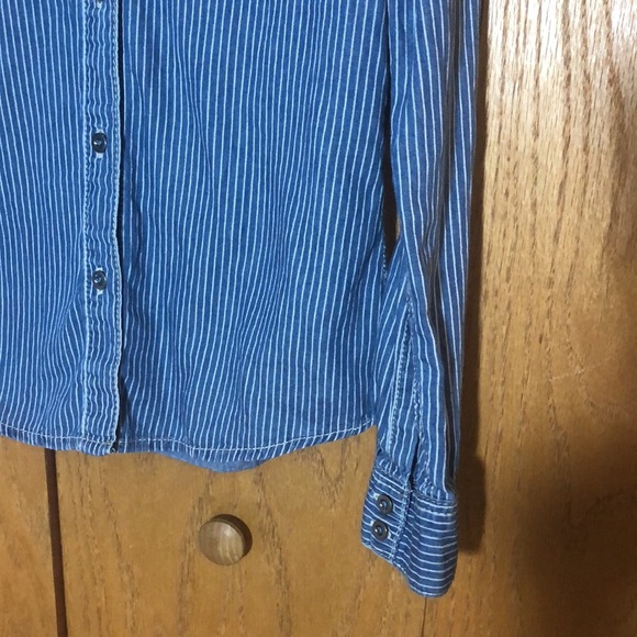 Seven for all mankind denim button down long sleeve blouse size small - Picture 5 of 8
